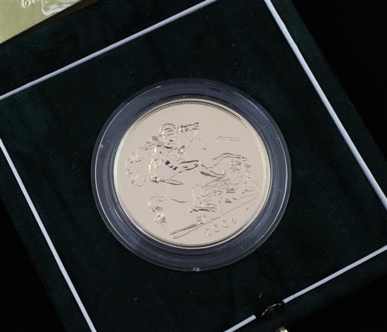 A cased Royal Mint 2004 Brilliant Uncirculated gold £5 coin,